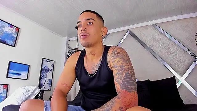 Snapshot of Damian09_ chatting on 01/15/26, 08:56 Damian09 online show from 01/15/26, 08:56