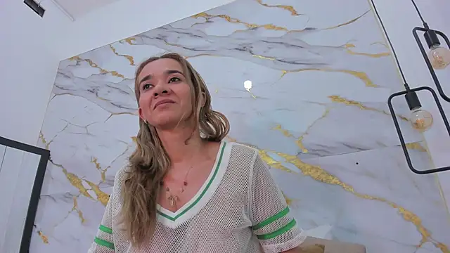 Snapshot of penelope_handaos chatting on 01/18/25, 06:43 penelope handaos online show from 01/18/25, 06:43