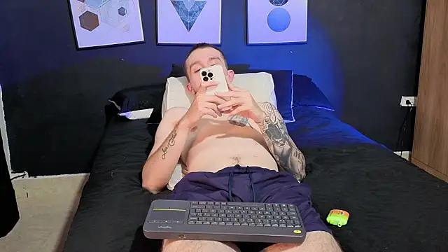 Snapshot of Dylanwhite23_ chatting on 03/13/26, 09:54 Dylanwhite23 online show from 03/13/26, 09:54