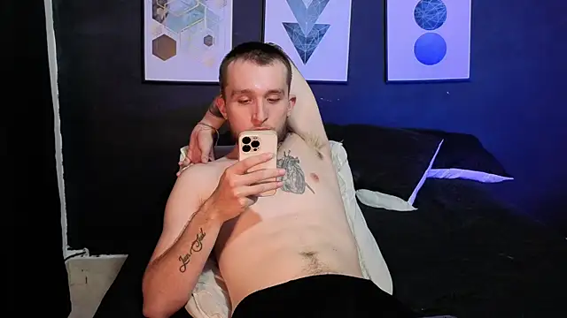 Snapshot of Dylanwhite23_ chatting on 03/17/26, 10:24 Dylanwhite23 online show from 03/17/26, 10:24