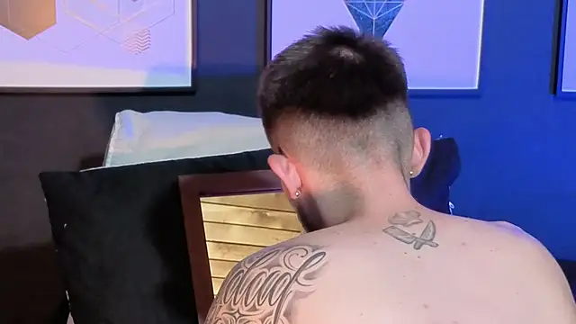 Snapshot of Dylanwhite23_ chatting on 04/02/26, 02:20 Dylanwhite23 online show from 04/02/26, 02:20