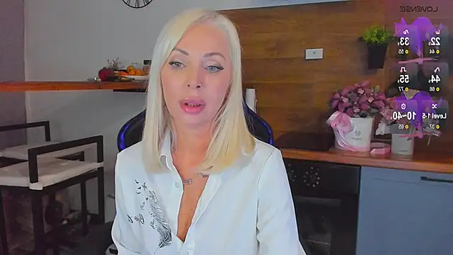 Miya Kisss online show from 11/24/25, 02:39