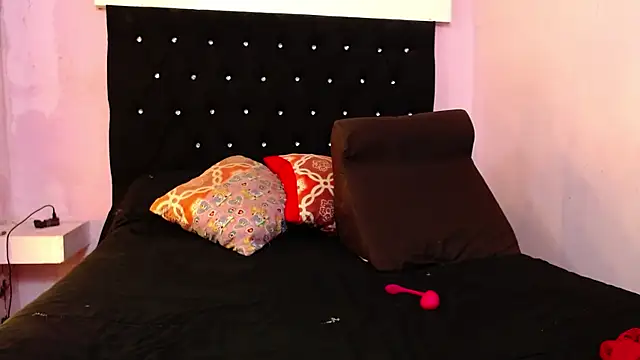 kittybonxx online show from 03/09/25, 01:04