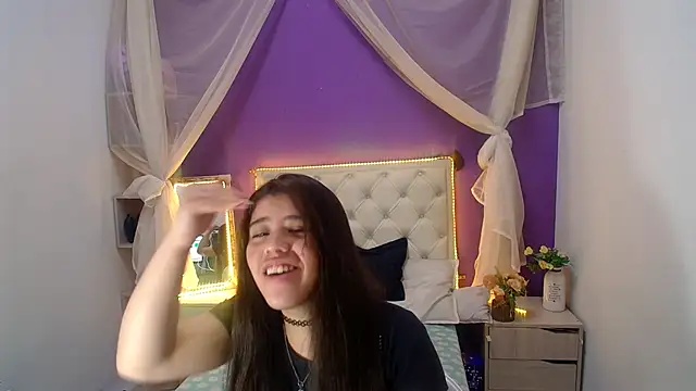 Ingrid Casas online show from 12/20/24, 10:43