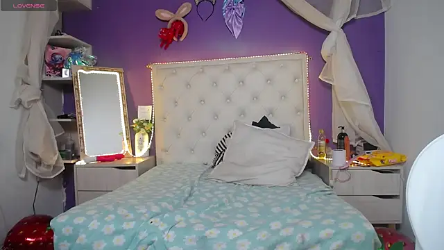 Ingrid Casas online show from 03/03/25, 02:15