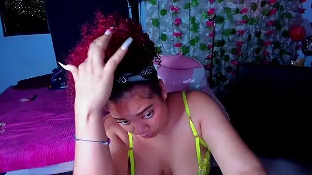 Snapshot of AngelaCoffee chatting on 06/06/26, 02:05 AngelaCoffee online show from 06/06/26, 02:05