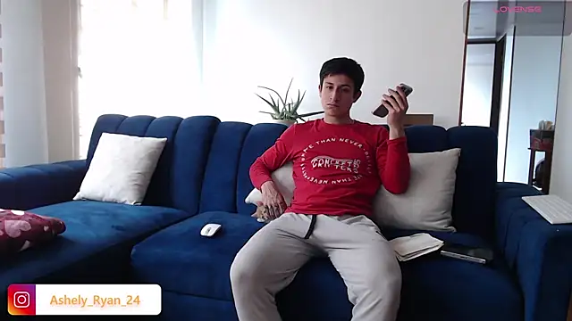 ashely ryan24 online show from 02/16/25, 09:38