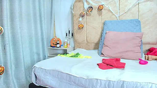 Rachele x online show from 11/01/25, 12:29