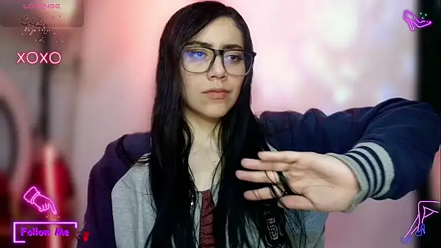 LauGrayJ online show from 12/16/25, 07:24