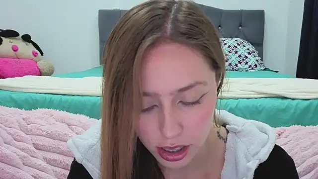 Snapshot of SofiaGc chatting on 03/05/26, 03:57 SofiaGc online show from 03/05/26, 03:57