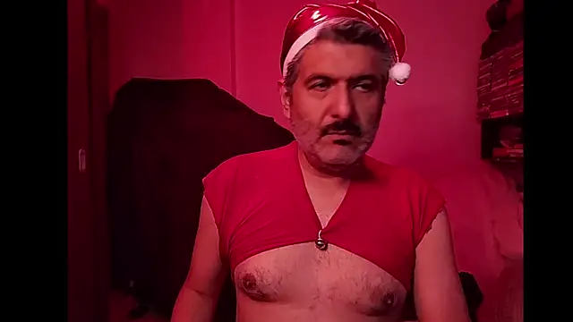 Snapshot of BushBator chatting on 12/22/25, 06:43 BushBator online show from 12/22/25, 06:43