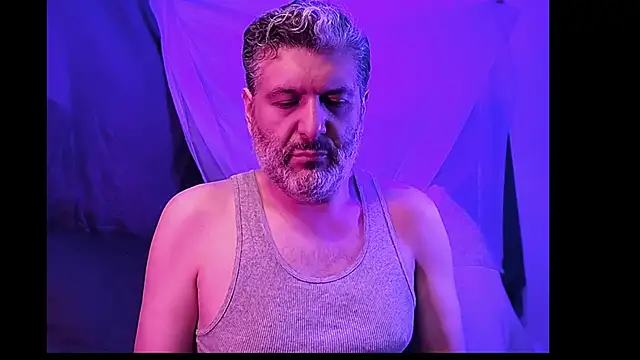 Snapshot of BushBator chatting on 02/10/26, 07:56 BushBator online show from 02/10/26, 07:56