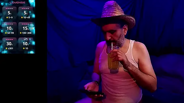 Snapshot of BushBator chatting on 04/23/26, 07:30 BushBator online show from 04/23/26, 07:30