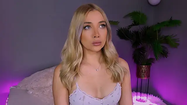 Jessielle online show from 05/08/26, 06:08