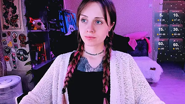 Snapshot of NaniMoore chatting on 03/09/25, 11:14 NaniMoore online show from 03/09/25, 11:14