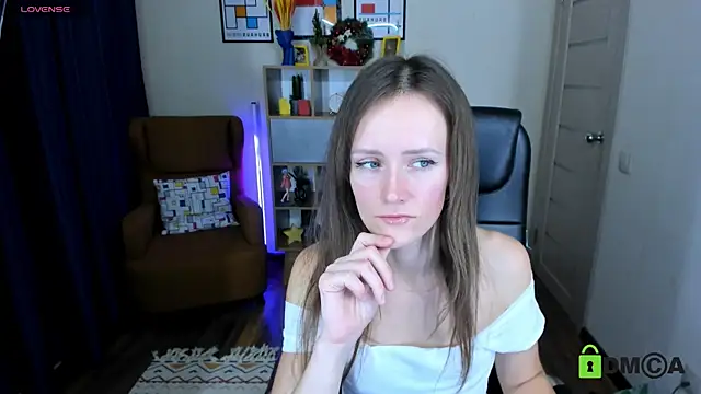 FrancescaCollins online show from 01/03/25, 08:32