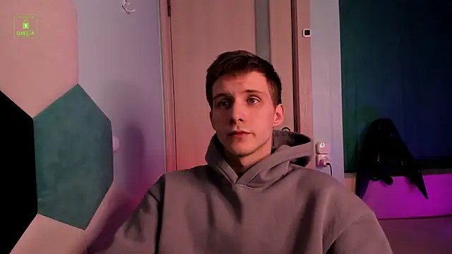 Snapshot of MarkGWalker chatting on 02/20/25, 04:39 MarkGWalker online show from 02/20/25, 04:39