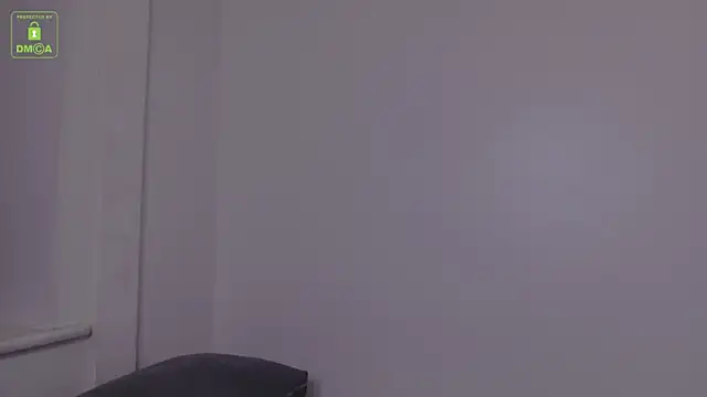 Snapshot of MarkGWalker chatting on 12/04/25, 03:32 MarkGWalker online show from 12/04/25, 03:32