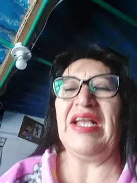 Snapshot of clarita_01 chatting on 04/20/26, 02:09 clarita 01 online show from 04/20/26, 02:09