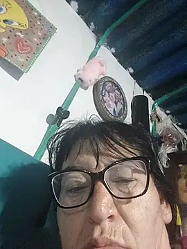 Snapshot of clarita_01 chatting on 04/29/26, 10:08 clarita 01 online show from 04/29/26, 10:08
