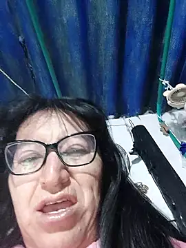Snapshot of clarita_01 chatting on 05/11/26, 10:32 clarita 01 online show from 05/11/26, 10:32
