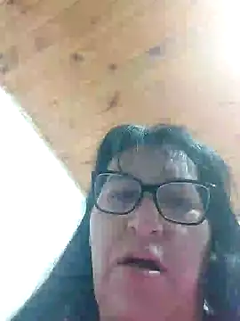 Snapshot of clarita_01 chatting on 05/13/26, 10:12 clarita 01 online show from 05/13/26, 10:12