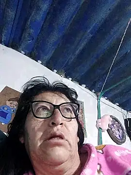 Snapshot of clarita_01 chatting on 05/28/26, 10:12 clarita 01 online show from 05/28/26, 10:12