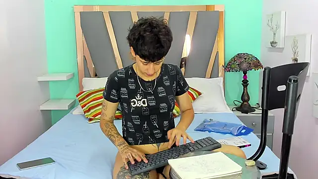 Snapshot of Ethan_lennox chatting on 12/02/25, 08:15 Ethan lennox online show from 12/02/25, 08:15