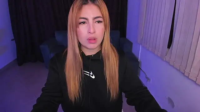 SusyAmis online show from 10/30/25, 03:41