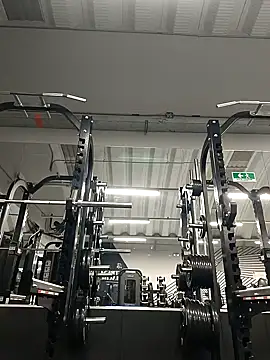 Snapshot of _vaness chatting on 02/05/25, 05:41 vaness online show from 02/05/25, 05:41