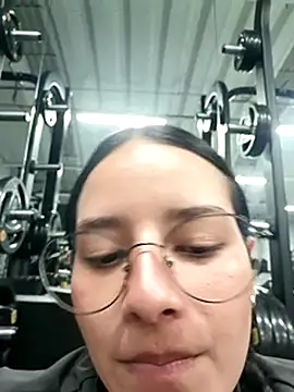 Snapshot of _vaness chatting on 02/18/25, 05:42 vaness online show from 02/18/25, 05:42