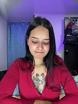 Snapshot of _vaness chatting on 10/09/25, 05:38 vaness online show from 10/09/25, 05:38