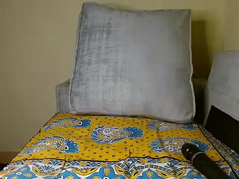 lavishh linds online show from 03/12/25, 04:30