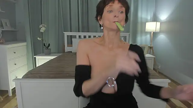 SimonaDeBeauvoir online show from 01/11/25, 12:18