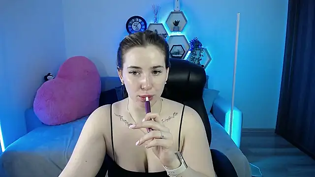 SabrinViolet online show from 01/13/26, 09:14