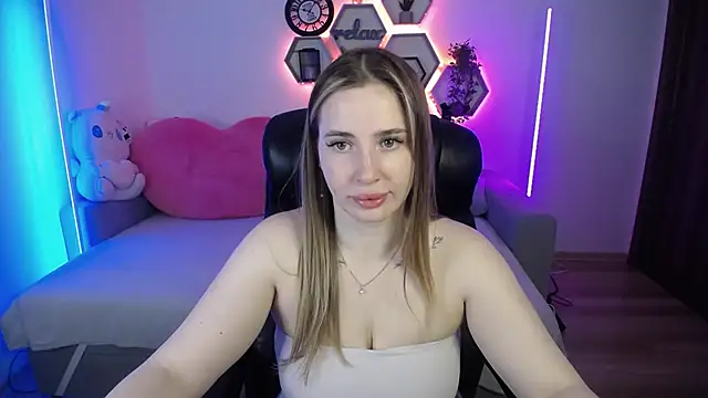 Snapshot of SabrinViolet chatting on 06/29/26, 08:09 SabrinViolet online show from 06/29/26, 08:09