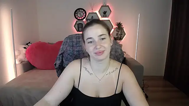 Snapshot of SabrinViolet chatting on 07/22/26, 09:01 SabrinViolet online show from 07/22/26, 09:01
