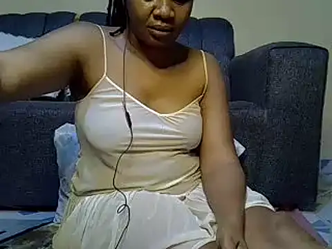 Snapshot of Sexy_Kezzy chatting on 03/06/26, 09:28 Sexy Kezzy online show from 03/06/26, 09:28