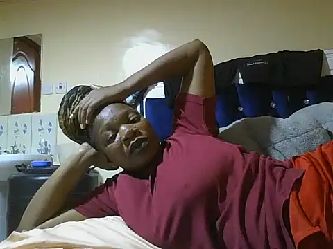 clakemmy250 online show from 12/10/24, 08:38