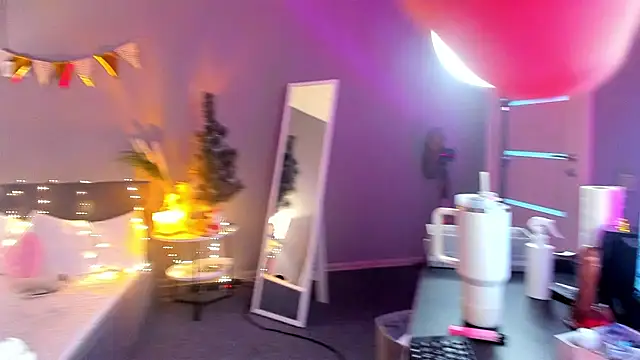 lilly Cherry  online show from 12/20/24, 02:16