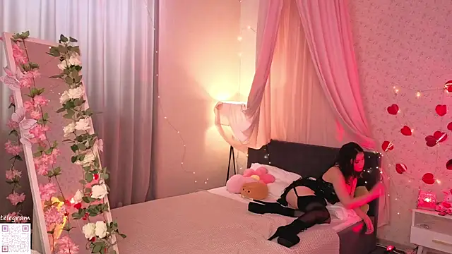 lilly Cherry  online show from 05/29/26, 11:19