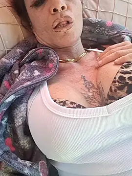 Snapshot of vampvanna23 chatting on 04/06/26, 04:19 vampvanna23 online show from 04/06/26, 04:19