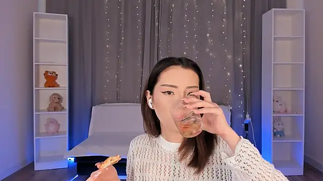 Snapshot of tinki_winkii chatting on 01/12/26, 05:34 tinki winkii online show from 01/12/26, 05:34