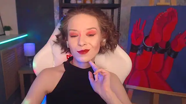 Snapshot of FascinatingEyess chatting on 02/24/25, 02:08 FascinatingEyess online show from 02/24/25, 02:08