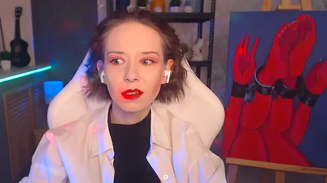 Snapshot of FascinatingEyess chatting on 02/25/25, 03:31 FascinatingEyess online show from 02/25/25, 03:31