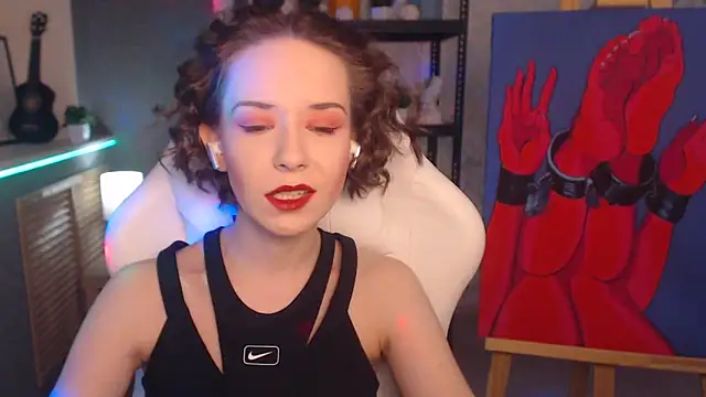 Snapshot of FascinatingEyess chatting on 03/07/25, 03:08 FascinatingEyess online show from 03/07/25, 03:08