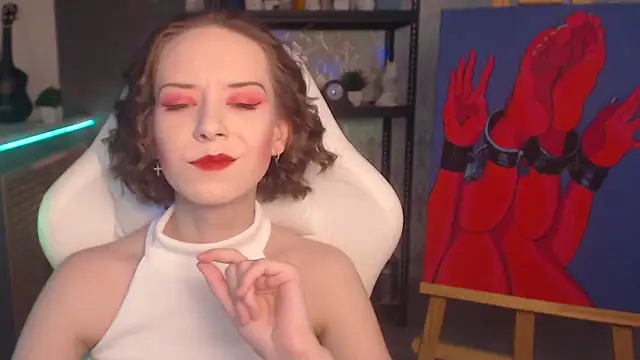 Snapshot of FascinatingEyess chatting on 09/17/25, 06:31 FascinatingEyess online show from 09/17/25, 06:31