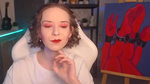 Snapshot of FascinatingEyess chatting on 09/28/25, 06:46 FascinatingEyess online show from 09/28/25, 06:46