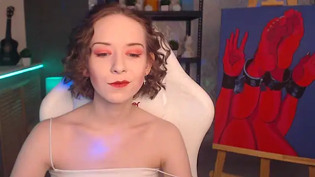 Snapshot of FascinatingEyess chatting on 10/06/25, 06:38 FascinatingEyess online show from 10/06/25, 06:38