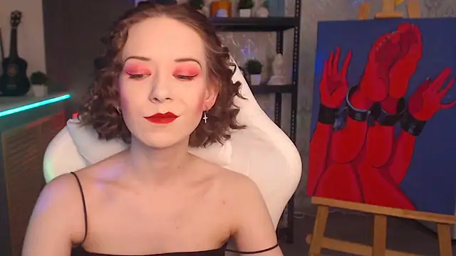 Snapshot of FascinatingEyess chatting on 11/02/25, 08:00 FascinatingEyess online show from 11/02/25, 08:00